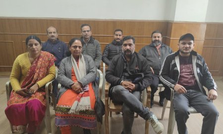 पटवारी-कानूनगो संघ की मांग के विरोध में नादौन में उपायुक्त कर्मचारी संघ की बैठक आयोजित