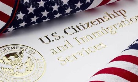 अमेरिका में नागरिकता हासिल करना हुआ अब और महंगा