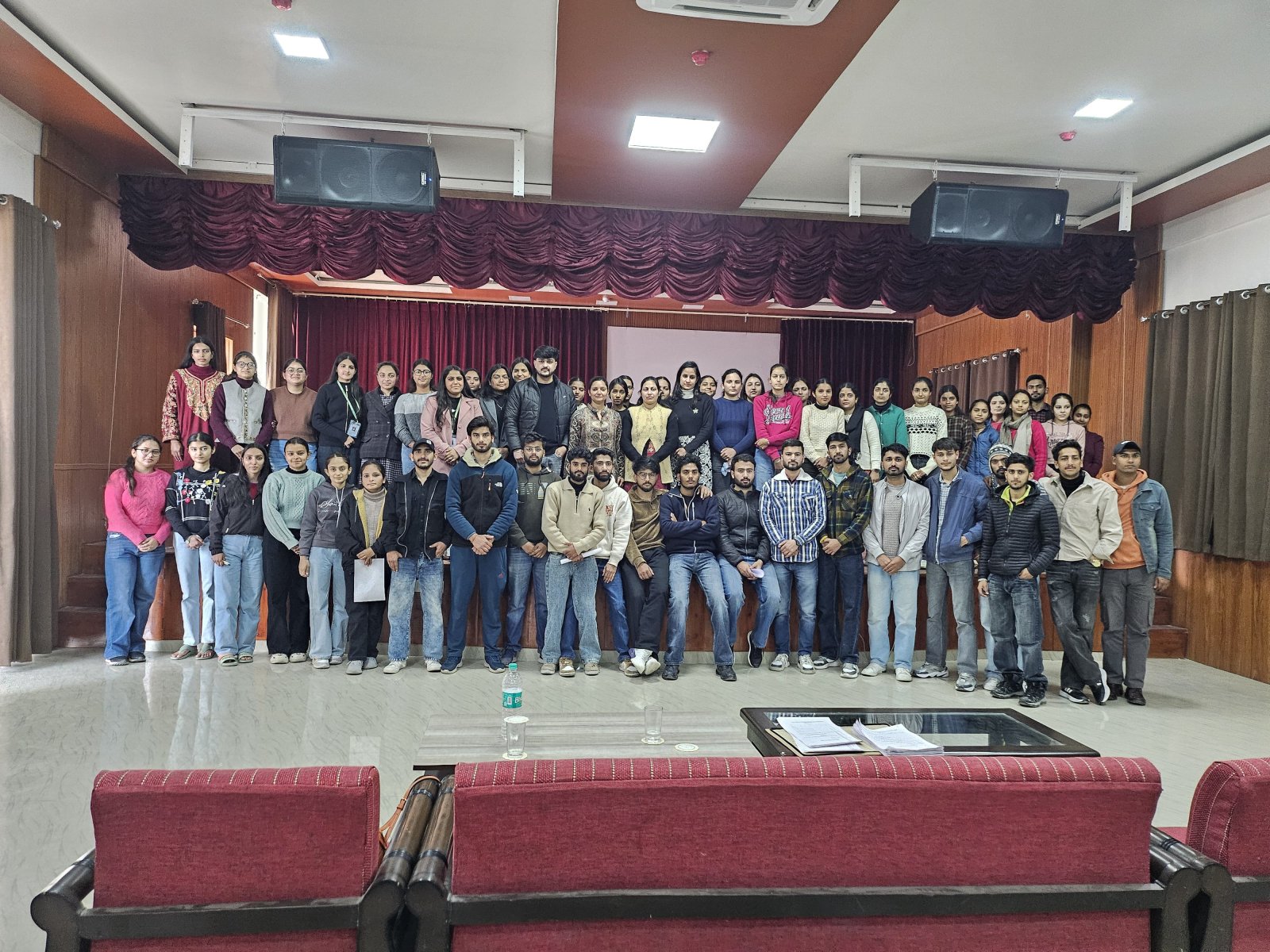 एमसीएम डीएवी कॉलेज कांगड़ा में रोड सेफ्टी ट्रेनिंग पर विशिष्ट व्याख्यान का किया आयोजन