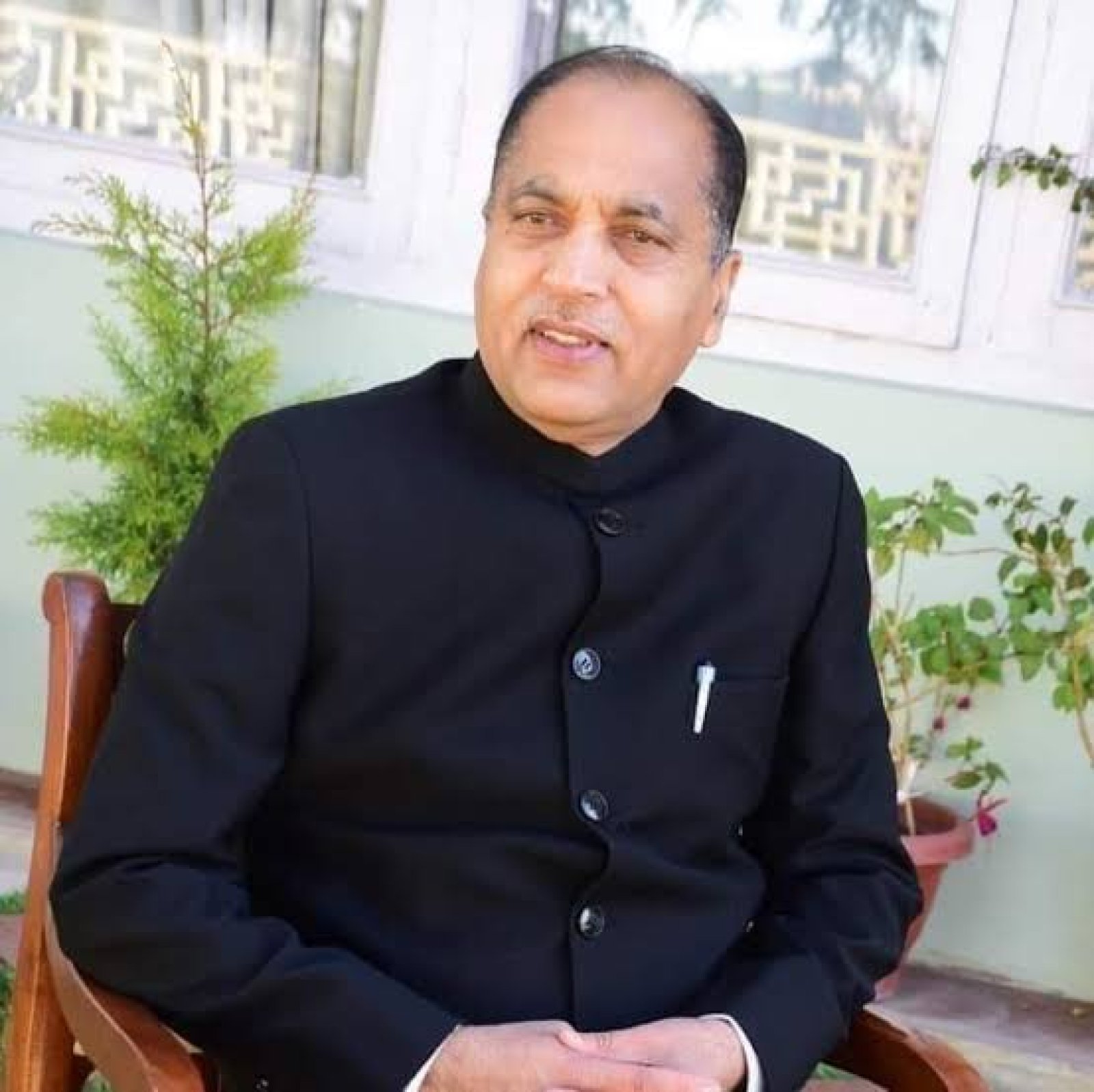 सरकार तानाशाही पर उतरी, मीडिया की आज़ादी पर हमला: जयराम ठाकुर