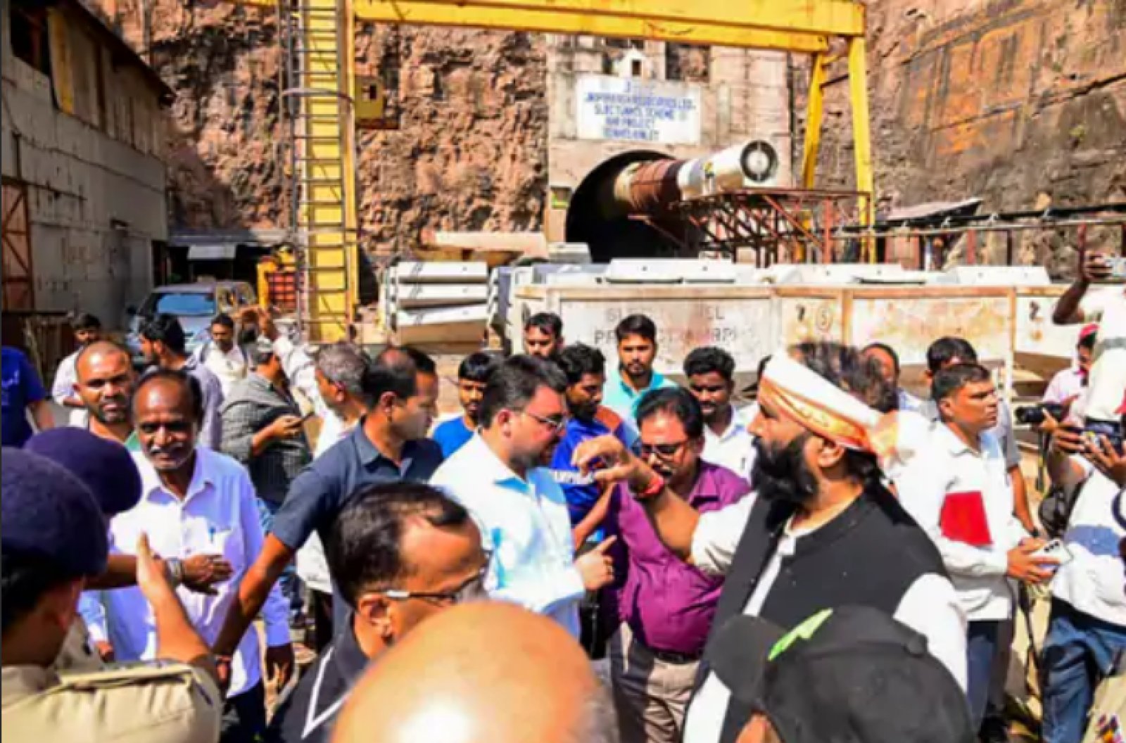 22 फरवरी को ढहा था टनल का एक हिस्सा, राहत कार्य अभी भी जारी