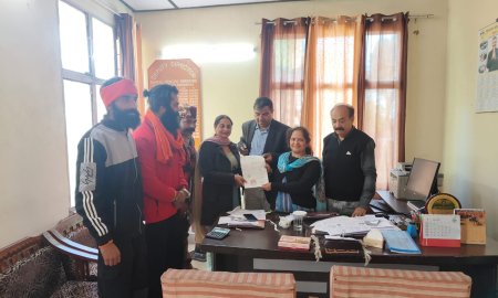 सिद्धि विनायक फाउंडेशन मुहल बेसहारा गौवंश का करेगी संरक्षण, लुथान गौशाला को लिया गोद