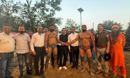 जलाड़ी मेले में मुख्य अतिथि बने एचआरटीसी उपाध्यक्ष अजय वर्मा, पहलवानों को किया सम्मानित