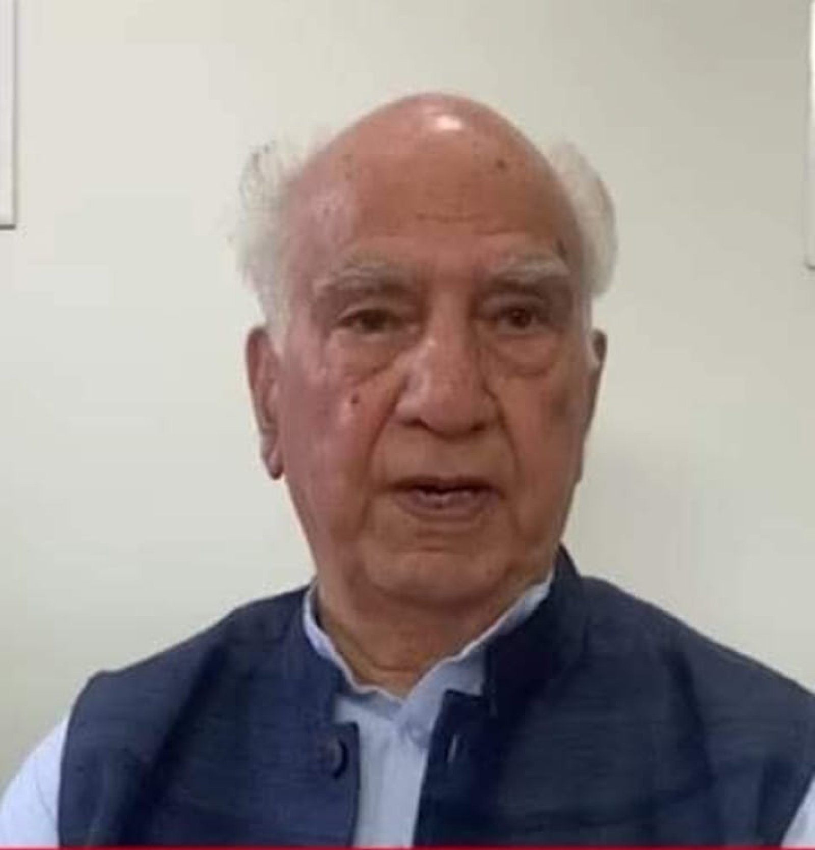 बीपीएल चयन करने वाले अधिकारियों को पूरी तरह से जिम्मेदार बनाया जाना अनिवार्य: शांताकुमार