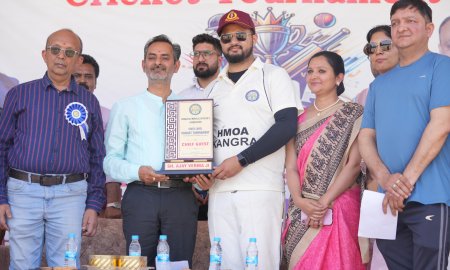 हिमाचल प्रदेश मेडिकल  एसोसिएशन कांगड़ा द्वारा आयोजित क्रिकेट प्रतियोगिता का अजय वर्मा ने किया शुभारंभ