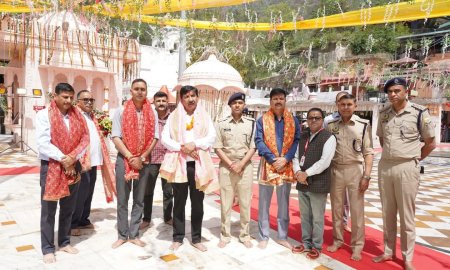 उपमुख्यमंत्री मुकेश अग्निहोत्री ने ज्वालामुखी मंदिर में नवरात्र पर किए दर्शन