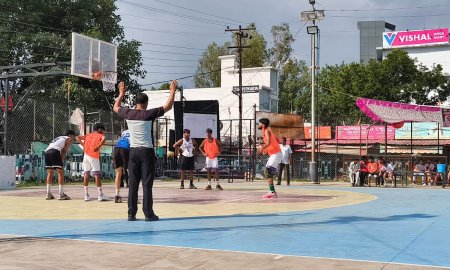 कांगड़ा में अंडर 23 बास्केटबॉल प्रतियोगिता का हुआ शुभारंभ, एचआरटीसी उपाध्यक्ष अजय वर्मा पहुंचे बतौर मुख्य अतिथि 