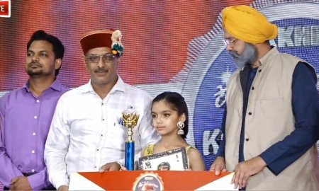 बिलासपुर की रिया शर्मा " किसमे कितना है दम " में बनी डांस कैटिगरी विजेता