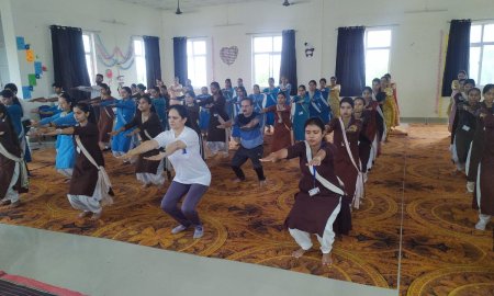 नालंदा कॉलेज सलासी में उत्साहपूर्वक मनाया गया योग दिवस 