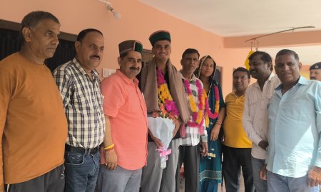 शाहपुर के लाल साहिल चौधरी बने लेफ्टिनेंट – विधायक केवल सिंह पठानिया ने घर पहुंचकर किया सम्मानित