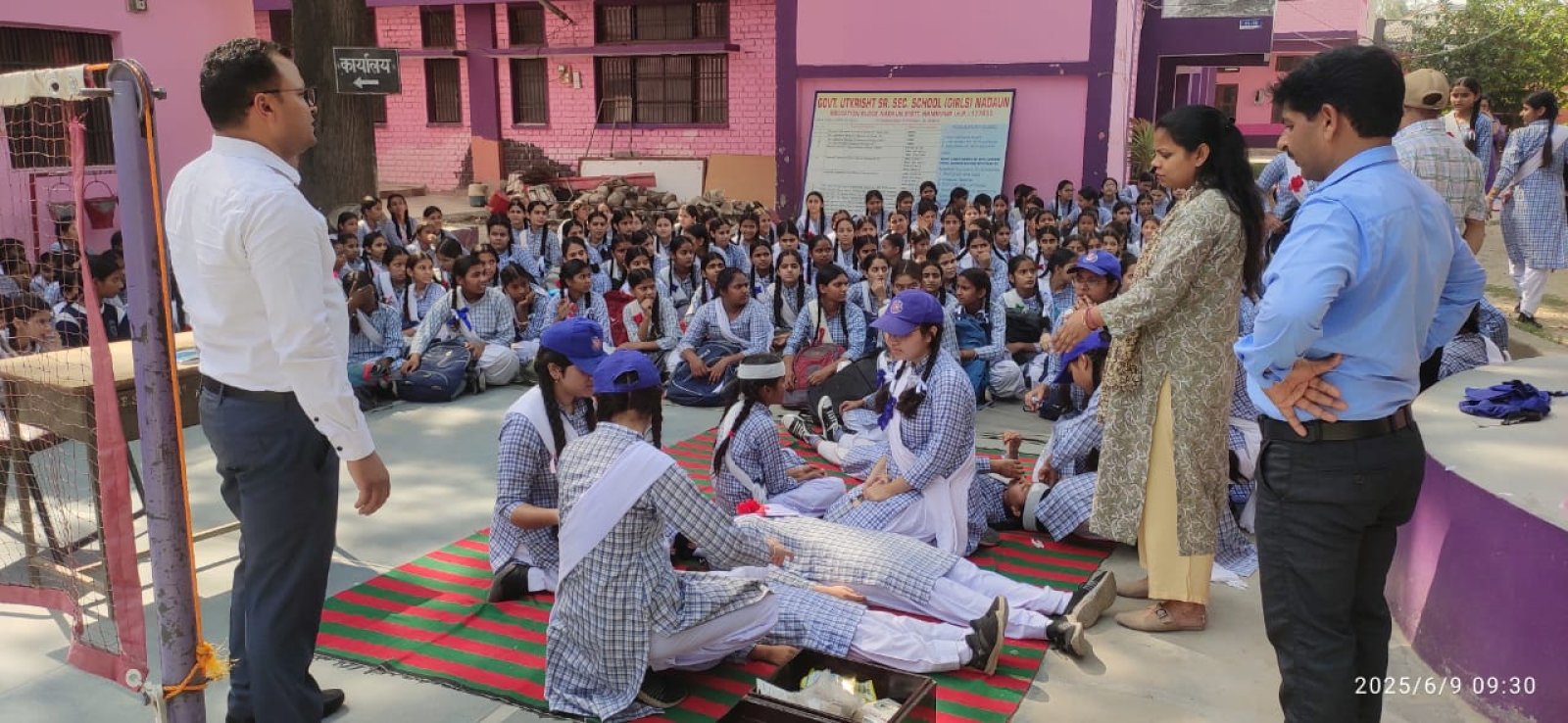 नादौन में कन्या विद्यालय की मॉक ड्रिल बनी जागरूकता का माध्यम