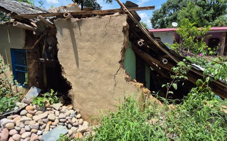 नादौन में बारिश का कहर, मकान और स्कूल की दीवारें गिरीं