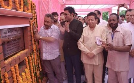 नगरोटा को शिक्षा के क्षेत्र में नई सौगातें! शिक्षा मंत्री रोहित ठाकुर ने किया 5 करोड़ की लागत वाले छात्रावास का शिलान्यास