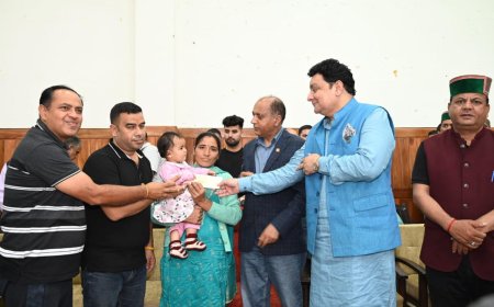 "सराज में राहत का संबल बना किन्नौर और धर्मशाला का सहयोग : जयराम ठाकुर"