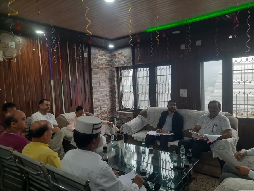 कांगड़ा बज्रेश्वरी मंदिर में नवरात्रों की तैयारियों पर बैठक