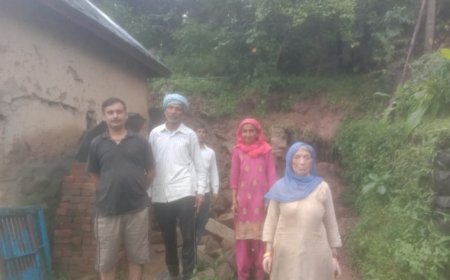 नादौन: मनसाई पंचायत में जमीन धंसी, तीन घर खतरे में – 15 और परिवार दहशत में