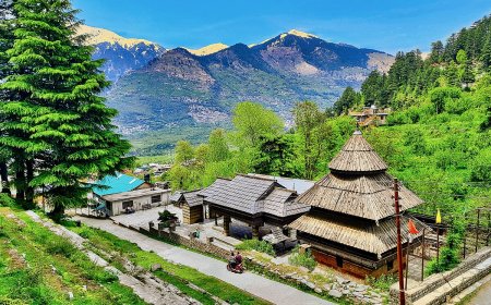 “नग्गर का वह मंदिर, जहां लकड़ी खुद बताती है अपनी रहस्यमयी कहानियां”