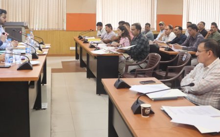 योजनाओं में पारदर्शिता और समयबद्धता जरूरी: एडीसी कांगड़ा