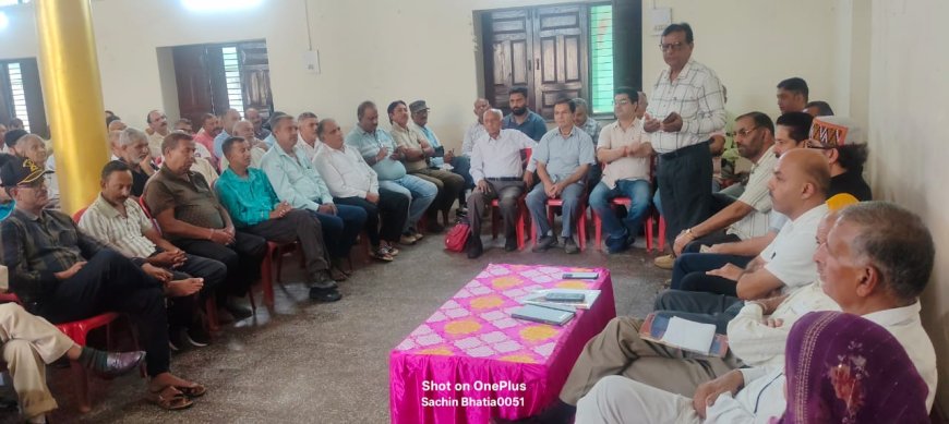नादौन में विकास पर चर्चा, अजय शर्मा ने लिया फीडबैक
