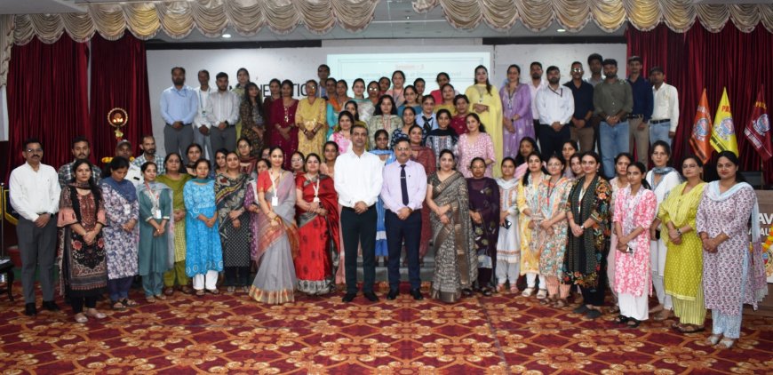 डीएवी भड़ोली में CBSE गणित कार्यशाला, शिक्षकों ने सीखे नए हुनर