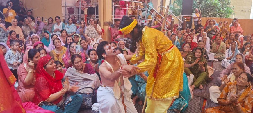 पुराना कांगड़ा में श्रीकृष्ण-सुदामा झांकी ने मोहा मन