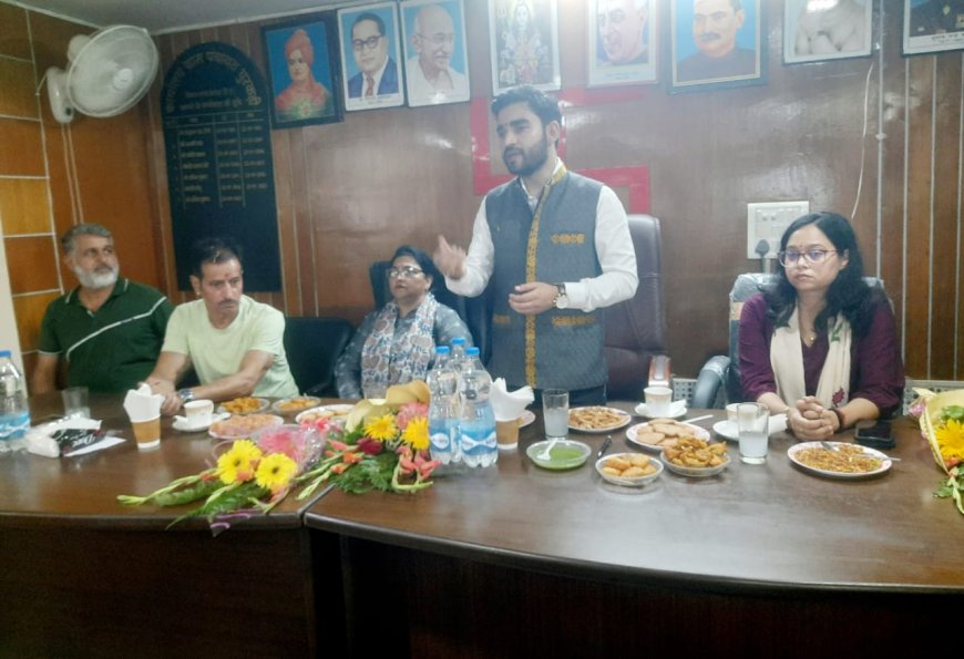 घुरकड़ी पंचायत बनी मिसाल, 6 लाख की लागत से पुस्तकालय शुरू