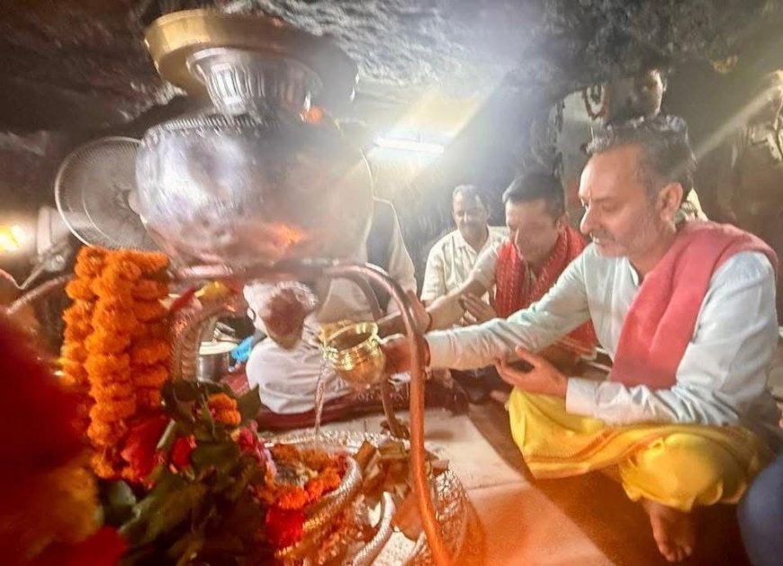 HRTC उपाध्यक्ष अजय वर्मा ने चामुंडा मंदिर में टेका माथा
