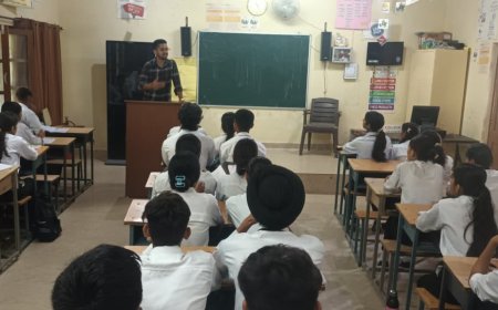 बीवॉक रिटेल मैनेजमेंट छात्रों को उद्योग विशेषज्ञ का मार्गदर्शन