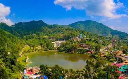 रेवालसर झील: जहाँ झील, गोम्पा और गुरुद्वारा बुनते हैं आस्था की अनोखी गाथा 🪔