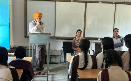 GSSS कांगड़ा में विश्व मानसिक स्वास्थ्य दिवस पर जागरूकता कार्यक्रम आयोजित