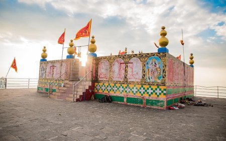 मंडी का छतहीन मंदिर, जहां देवी के चमत्कार से बर्फ भी नहीं जमती