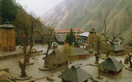 "भरमौर का रहस्यमयी चौरासी मंदिर: जहां यमराज खुद करते हैं आत्माओं का फैसला"