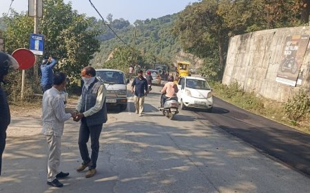 कांगड़ा शहर की सड़क मरम्मत शुरू, तहसील चौक बनेगा सेल्फी प्वाइंट: अजय वर्मा