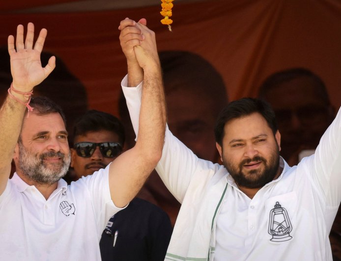 "बिहार चुनाव में आज राहुल-तेजस्वी की साझा सभा, मुद्दों पर गरमाई सियासत"