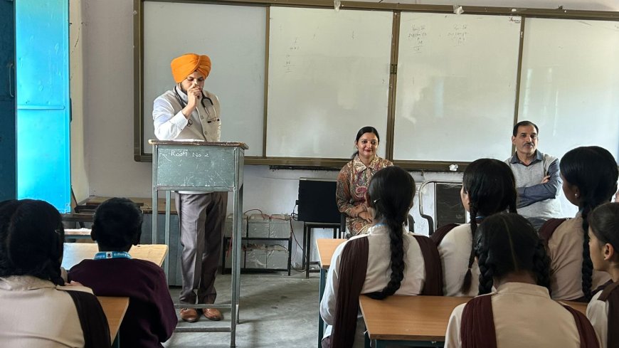 GSSS कांगड़ा में विश्व मानसिक स्वास्थ्य दिवस पर जागरूकता कार्यक्रम आयोजित