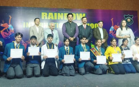 बच्चों के सुनहरे भविष्य की नींव शिक्षक और अभिभावक: आर.एस. बाली