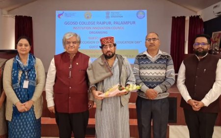 राष्ट्रीय शिक्षा दिवस पर जीजीडीएसडी कॉलेज में विशेष व्याख्यान