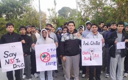 टांडा मेडिकल कॉलेज में छात्रों ने ली चिट्टा विरोधी शपथ