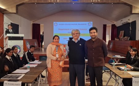 पालमपुर में जीजीडीएसडी कॉलेज की युवा संसद छाई, छात्रों ने जीता दिल