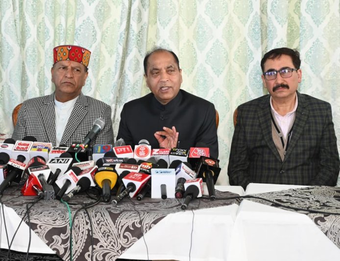 जयराम ठाकुर का हमला: “कांग्रेस का 3 साल का जश्न जनता को नहीं पच रहा”