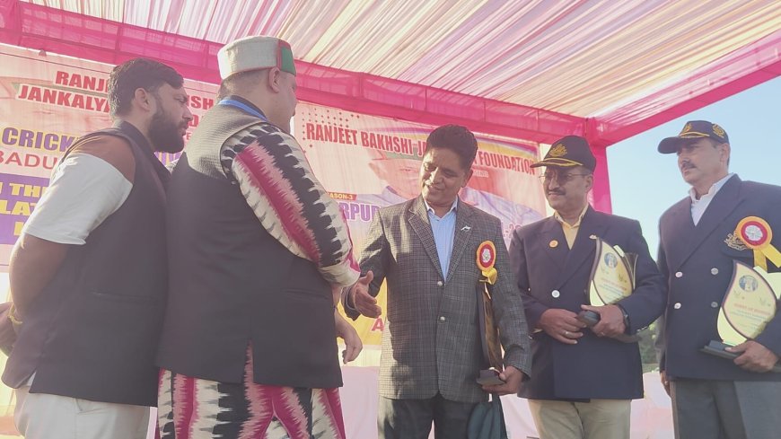 नूरपुर में शुरू हुआ ‘क्रिकेट कार्निवल सीजन-3’, युवाओं में दिखा खेल का जोश