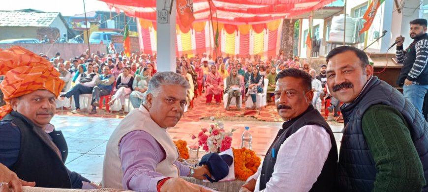 नगरोटा बगवां में डॉ. राजीव भारद्वाज का बड़ा ऐलान, कई विकास कार्य मंजूर