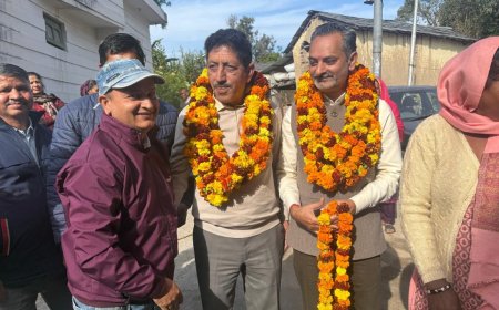 अनसोली में स्वच्छता को बढ़ावा, अजय वर्मा ने बांटे 300 डस्टबिन