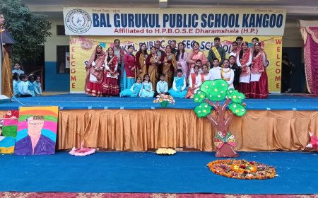 बाल गुरुकुल पब्लिक स्कूल कांगू में धूमधाम से मना स्थापना दिवस, मेधावी छात्रों को मिला सम्मान