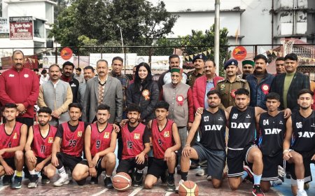 कांगड़ा में HPU इंटर कॉलेज बास्केटबॉल का शानदार आग़ाज़