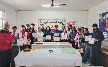 पालमपुर: जीजीडीएसडी कॉलेज में रक्तदान शिविर, छात्रों ने दिखाया जज़्बा