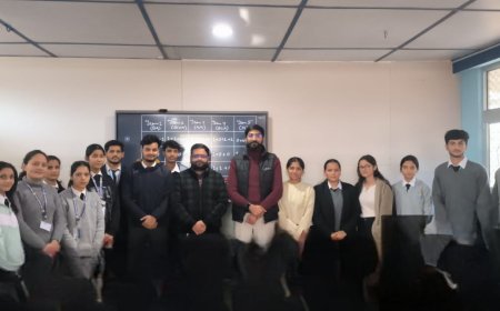 6 सेकेंड में रूबिक क्यूब सॉल्व, काजल ने मारी बाजी