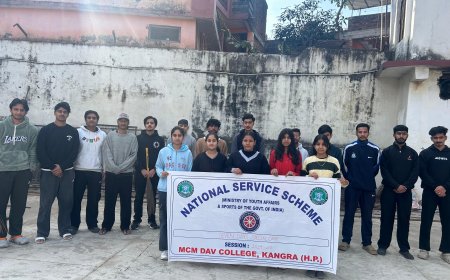 एमसीएम डीएवी कॉलेज में NSS शिविर का दूसरा दिन, चला स्वच्छता अभियान