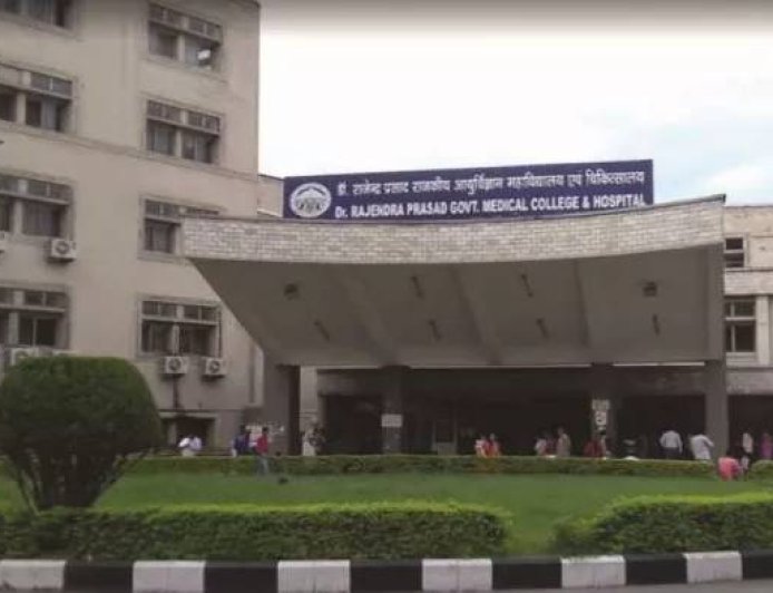 टांडा मेडिकल कॉलेज का खंडन: मरीज की मौत वाली खबर झूठी