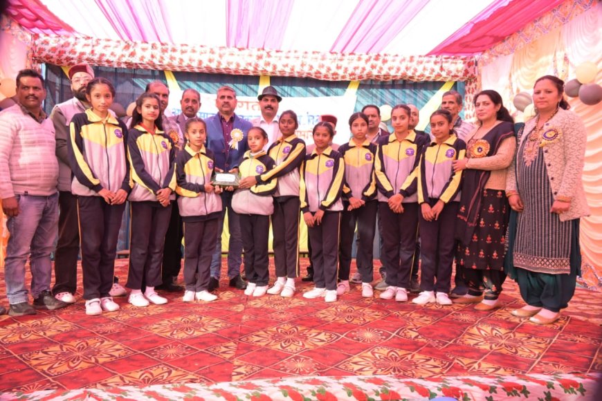 तियारा स्कूल में वार्षिक समारोह, MLA पवन काजल की बड़ी घोषणाएँ